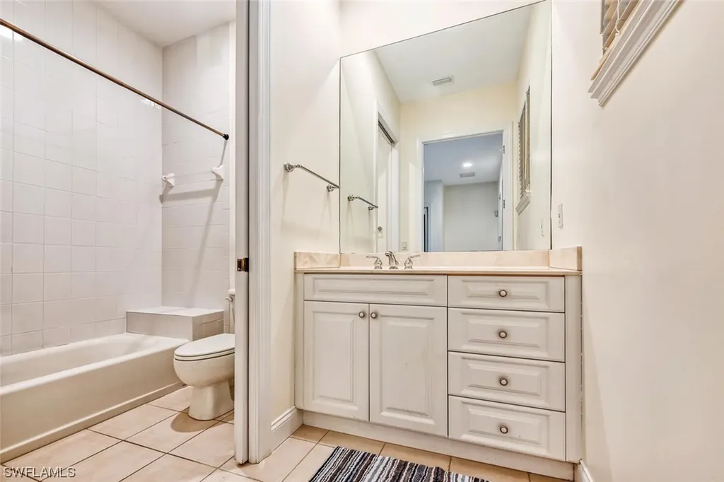 548 Carpenter Court Naples FL 34110