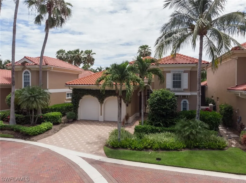 Naples FL, 8808 La Palma Lane