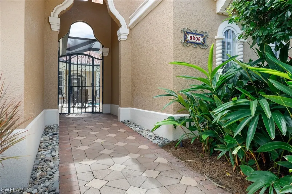 8808 La Palma Lane Naples FL 34108