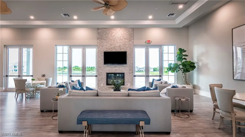 172 Indies Drive East Naples FL 34114