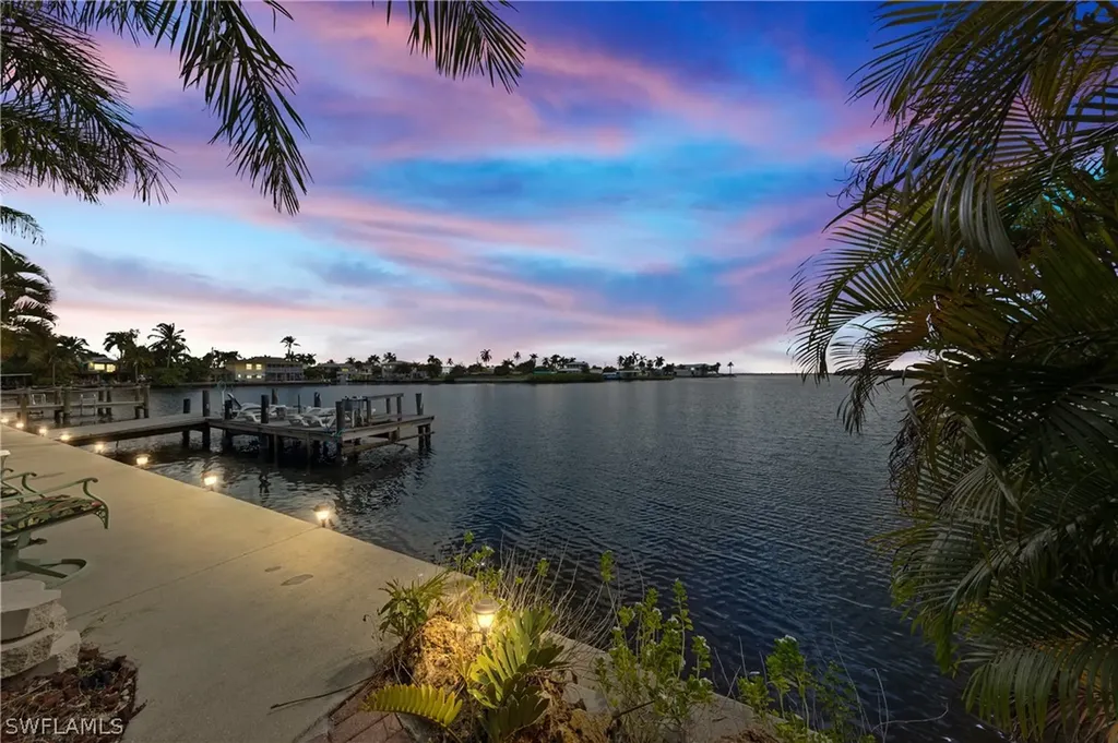 4741 Pine Island Road NW Matlacha FL 33993