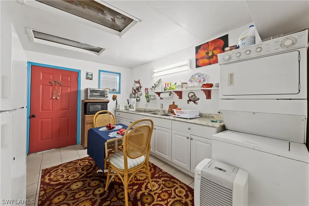 4741 Pine Island Road NW Matlacha FL 33993