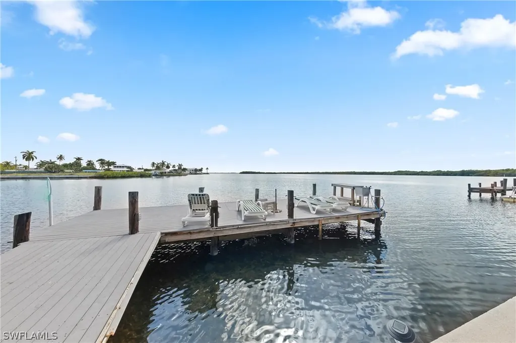 4741 Pine Island Road NW Matlacha FL 33993