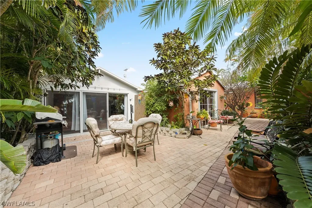 4741 Pine Island Road NW Matlacha FL 33993