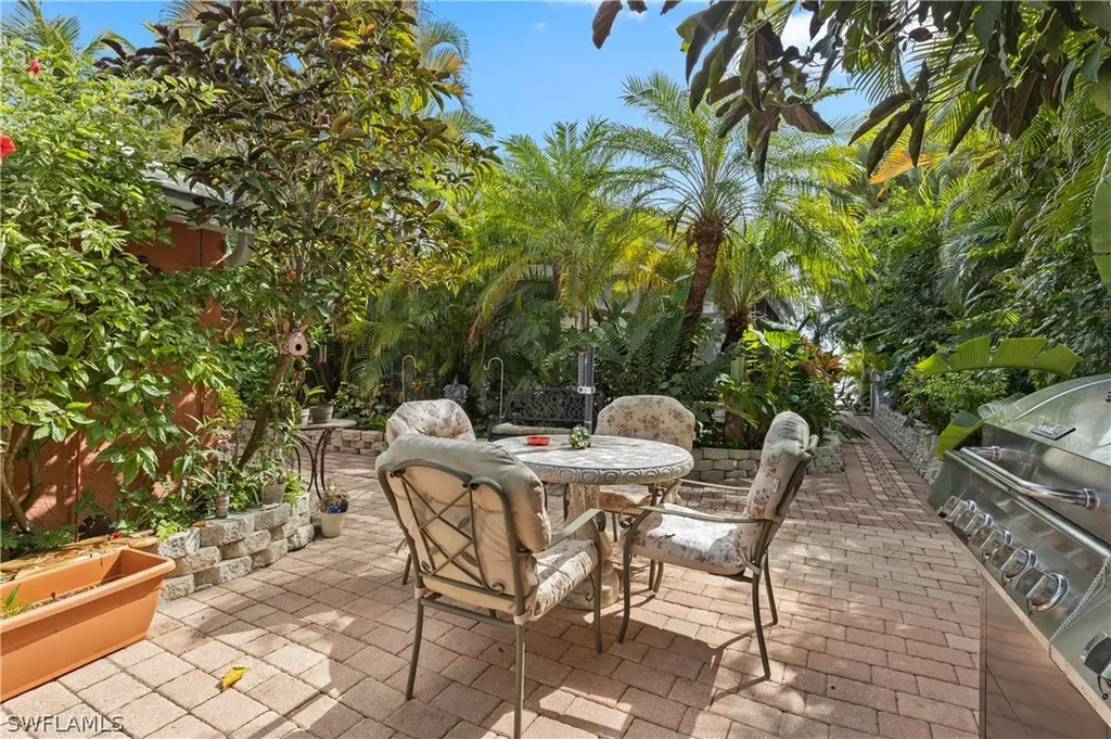 4741 Pine Island Road NW Matlacha FL 33993