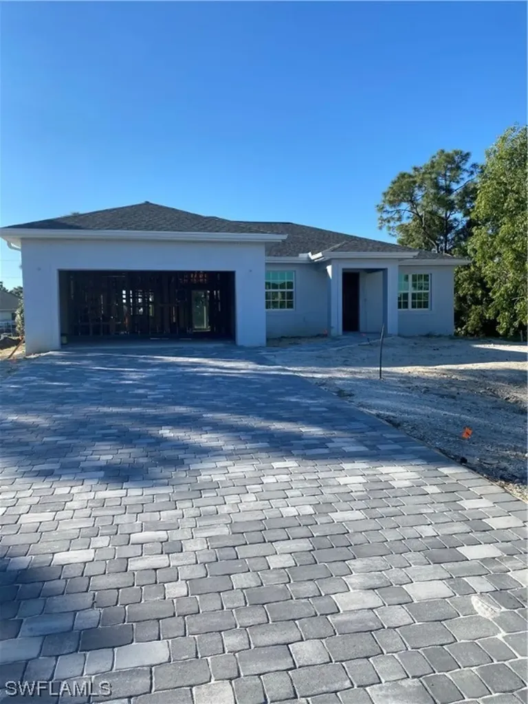 3900 NW 44th Terrace Cape Coral FL 33993