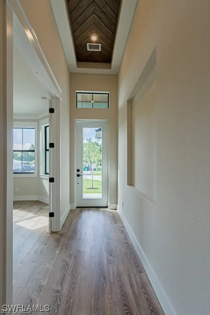 34 6th Street Bonita Springs FL 34134