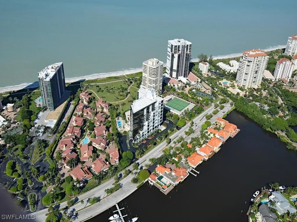 4705 Villa Mare Lane Naples FL 34103