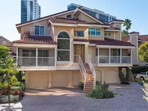 4705 Villa Mare Lane Naples FL 34103