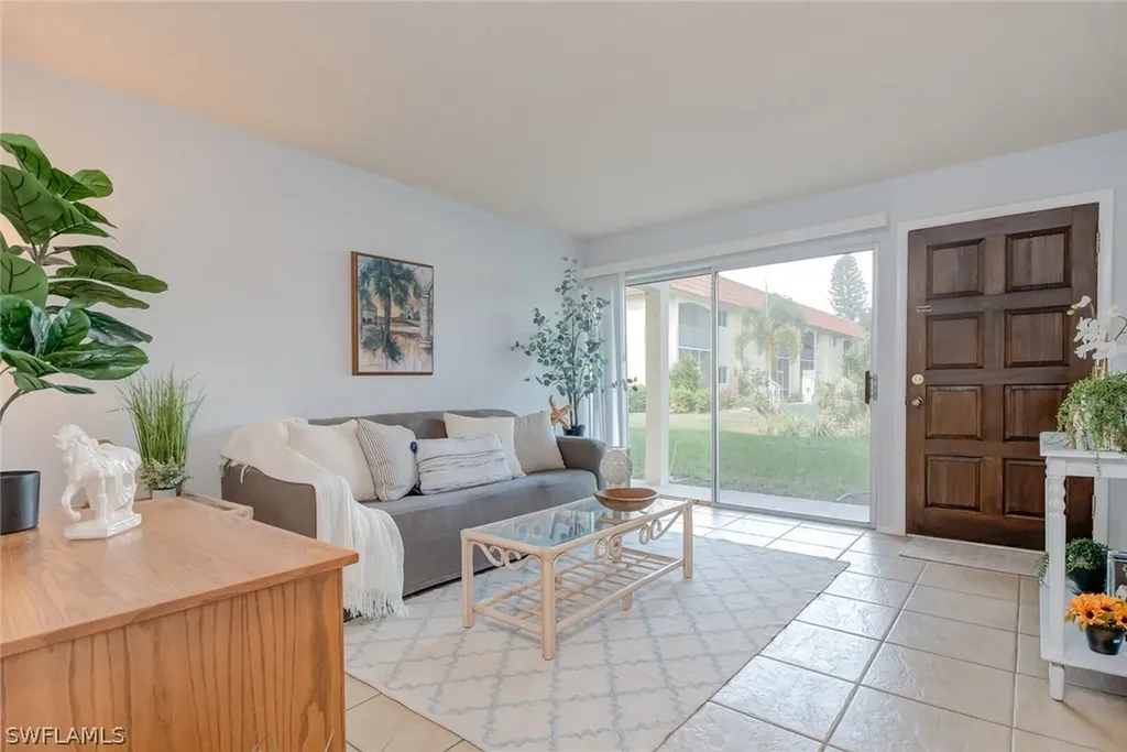 1485 Memoli Lane Fort Myers FL 33919