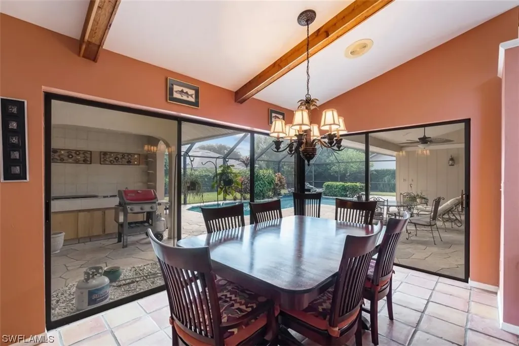 805 Bentwood Drive Naples FL 34108