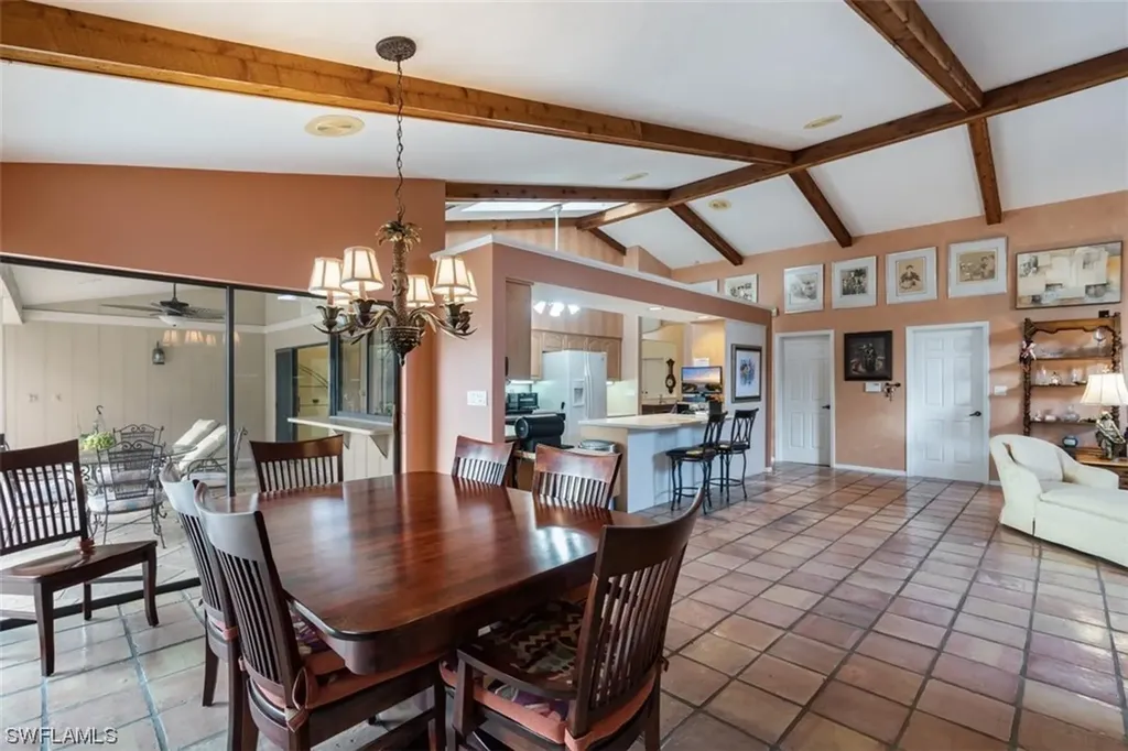 805 Bentwood Drive Naples FL 34108