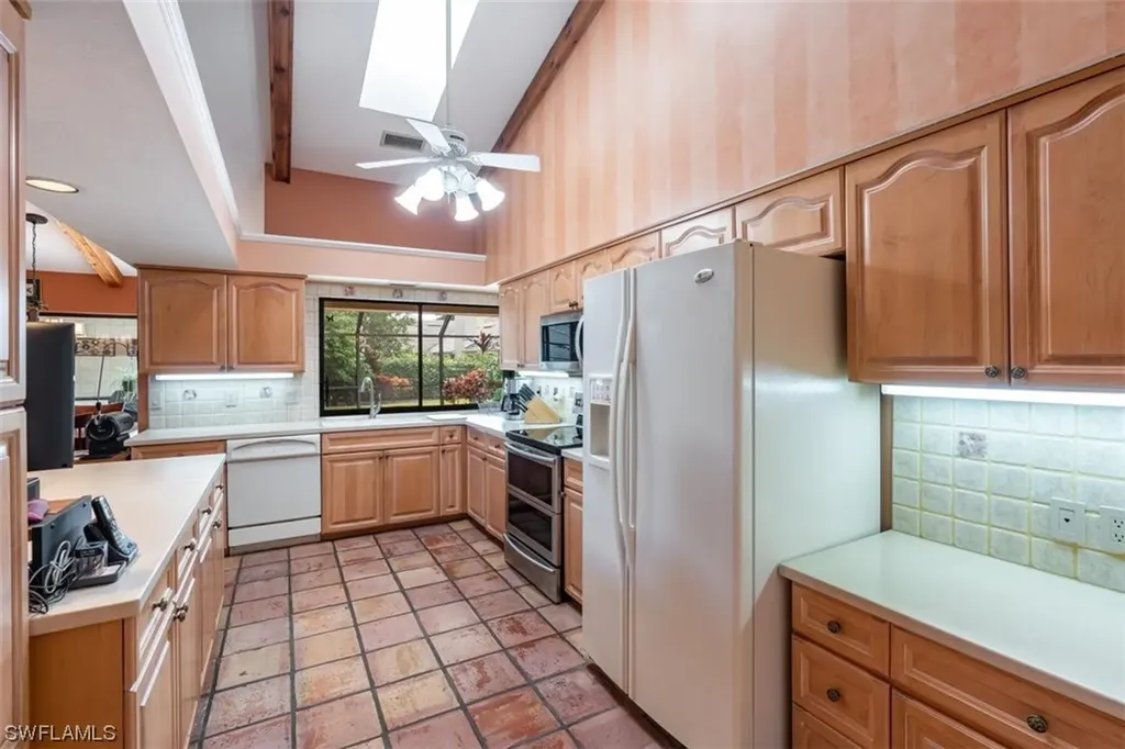 805 Bentwood Drive Naples FL 34108