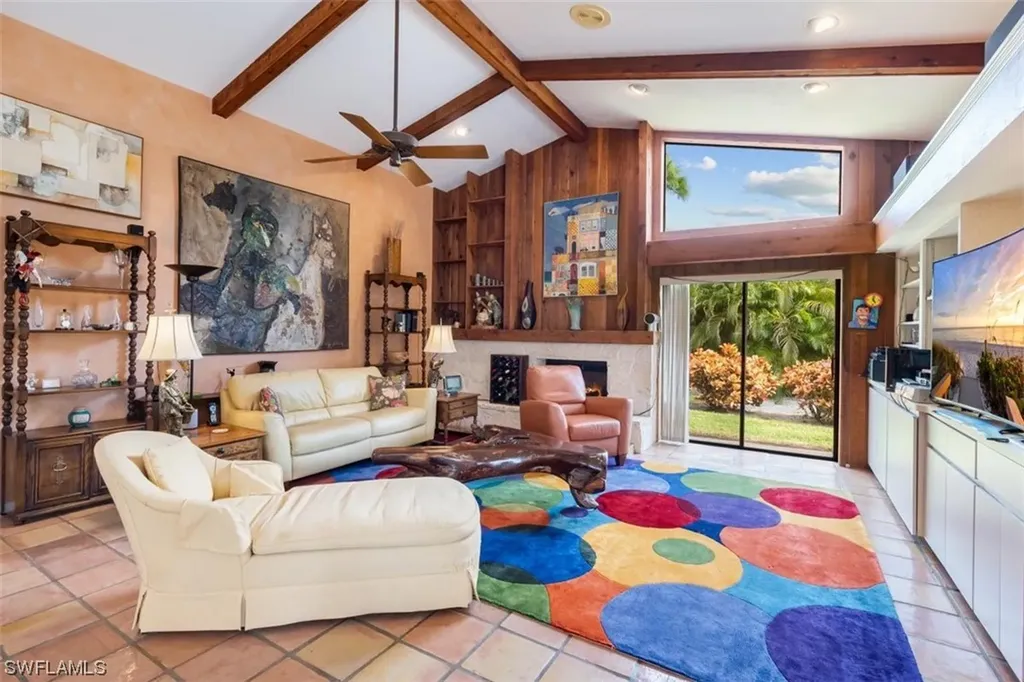 805 Bentwood Drive Naples FL 34108