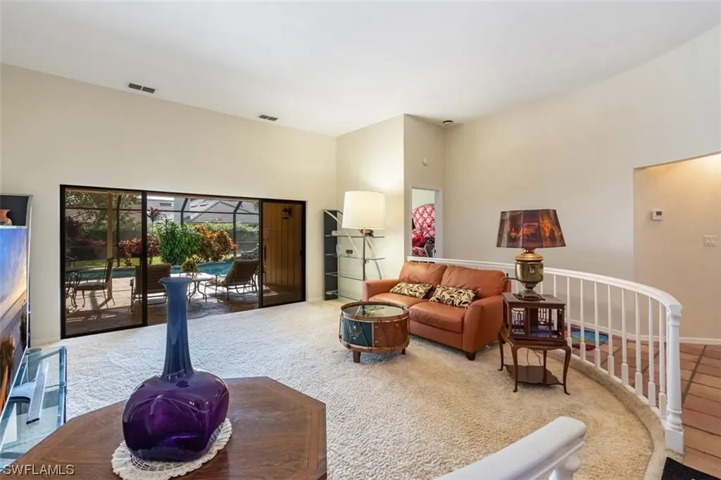 805 Bentwood Drive Naples FL 34108
