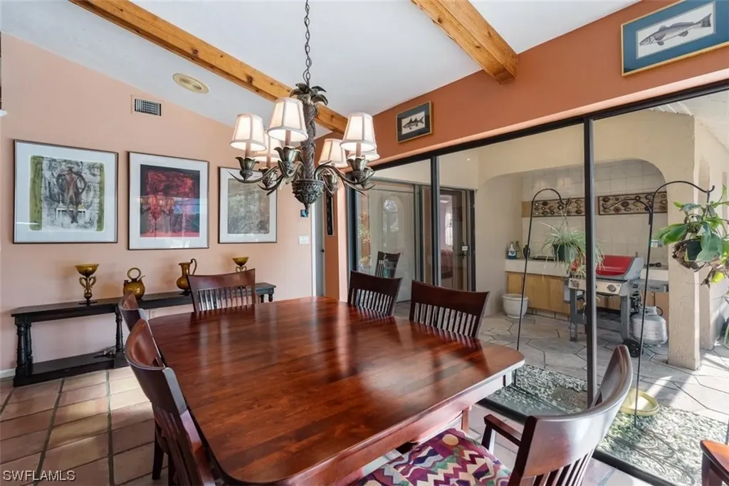 805 Bentwood Drive Naples FL 34108