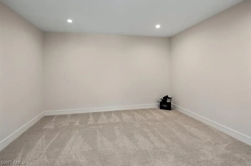 4834 West Boulevard Naples FL 34103
