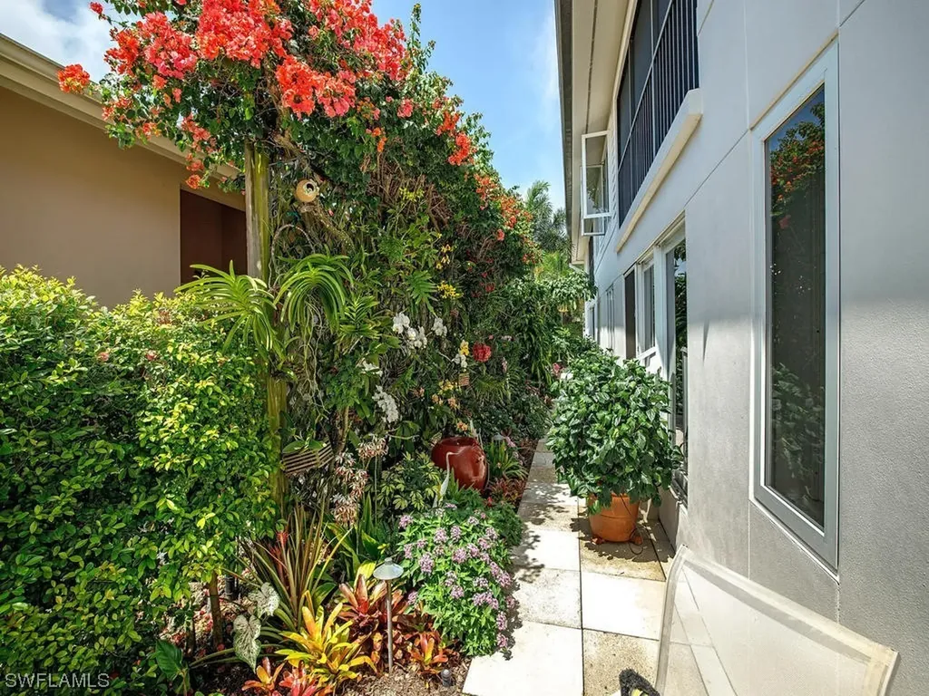 265 5th Avenue S Naples FL 34102