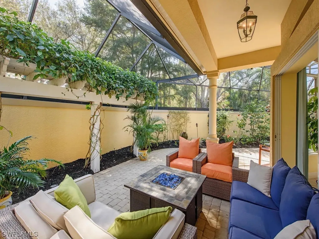 25095 Pinewater Cove Lane Bonita Springs FL 34134