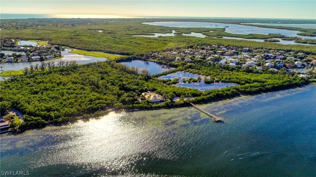1349 Bay Drive Sanibel FL 33957