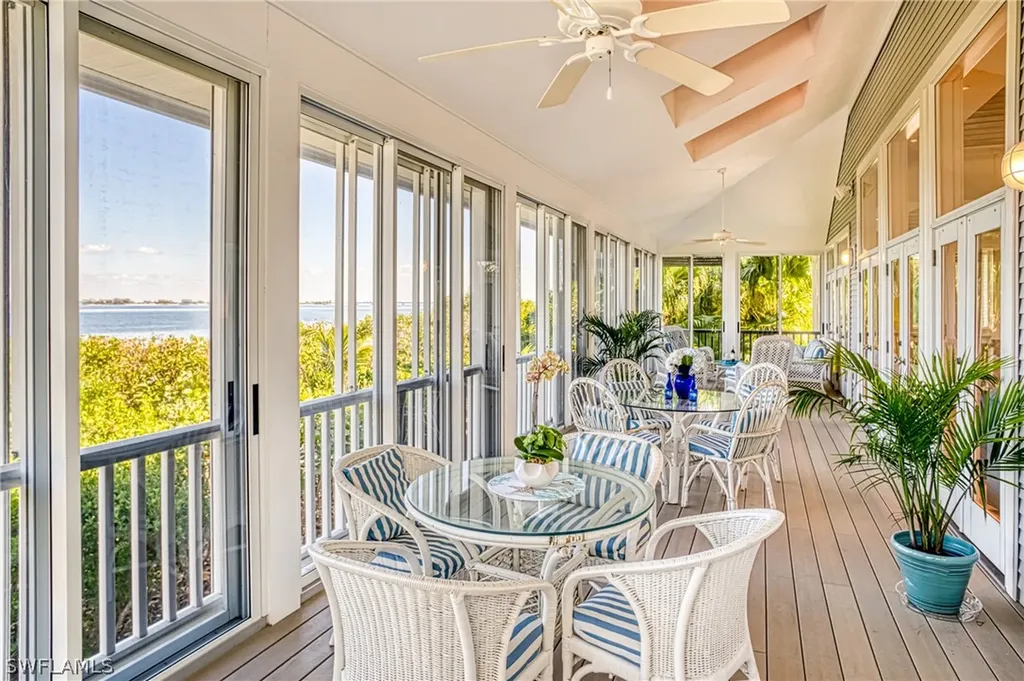 1349 Bay Drive Sanibel FL 33957