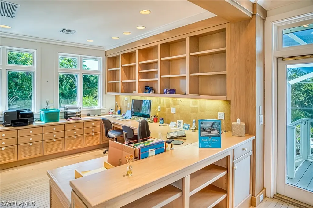 1349 Bay Drive Sanibel FL 33957