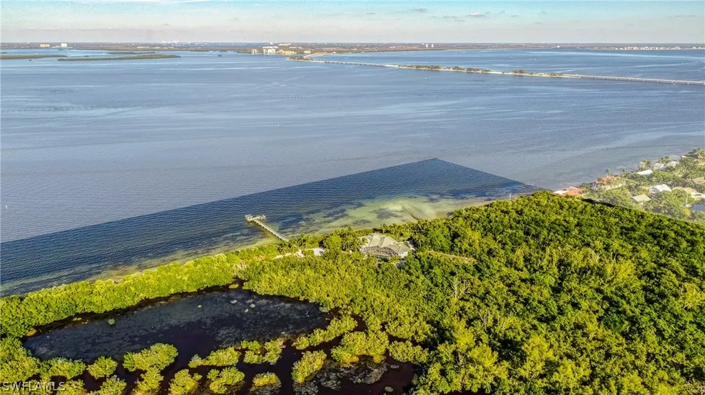 1349 Bay Drive Sanibel FL 33957