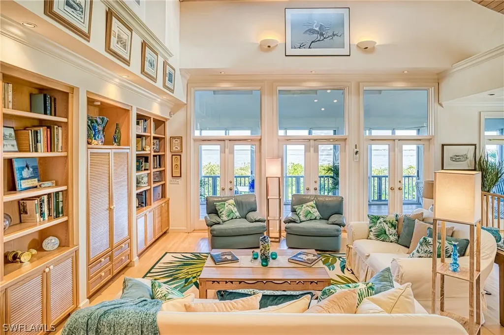 1349 Bay Drive Sanibel FL 33957