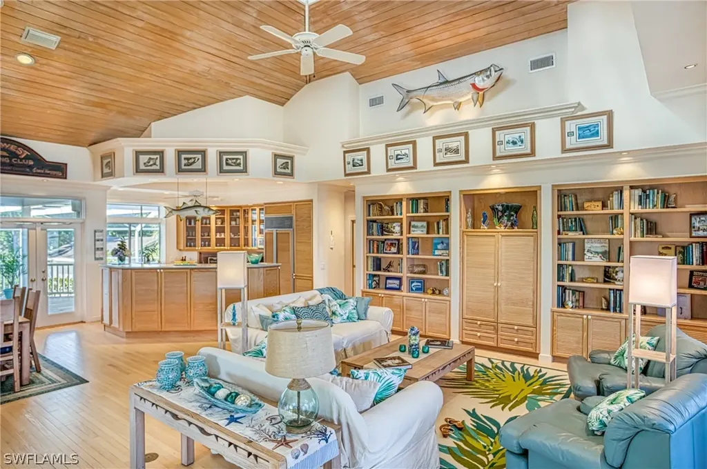 1349 Bay Drive Sanibel FL 33957