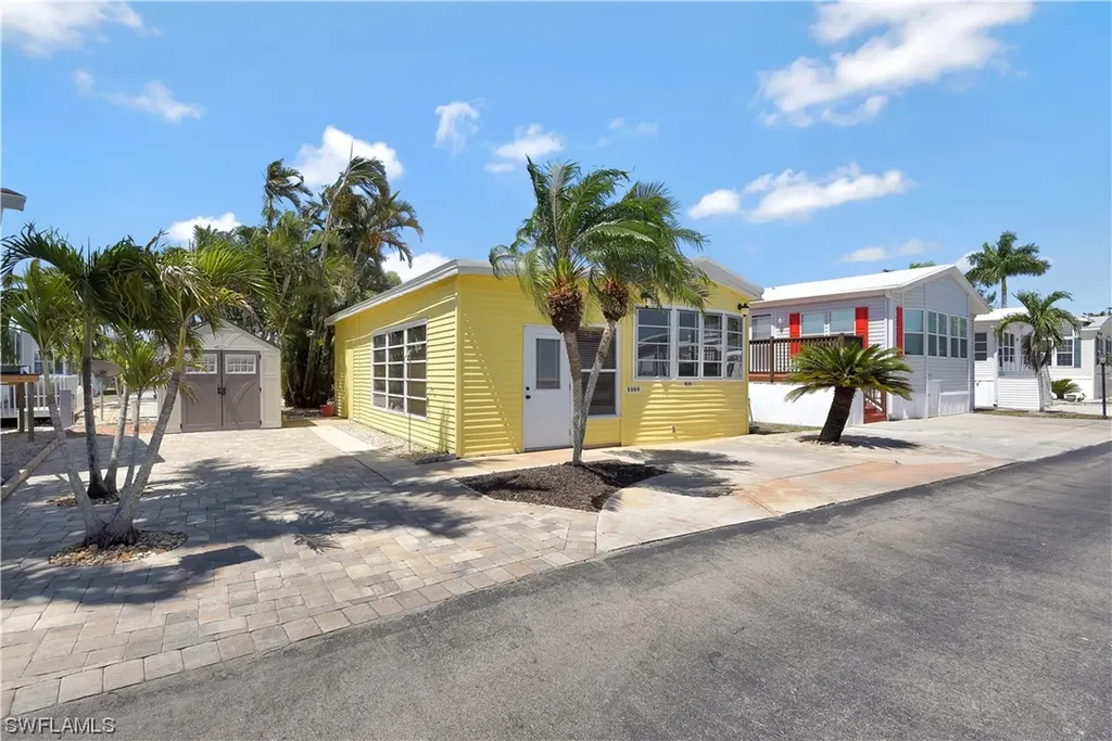 5509 Black Pug Drive Fort Myers FL 33908