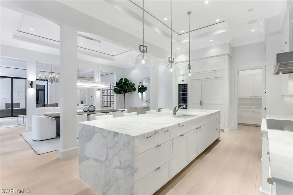 1140 Oleander Drive Naples FL 34102