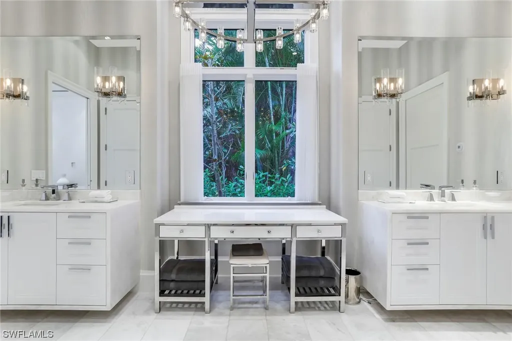 1140 Oleander Drive Naples FL 34102