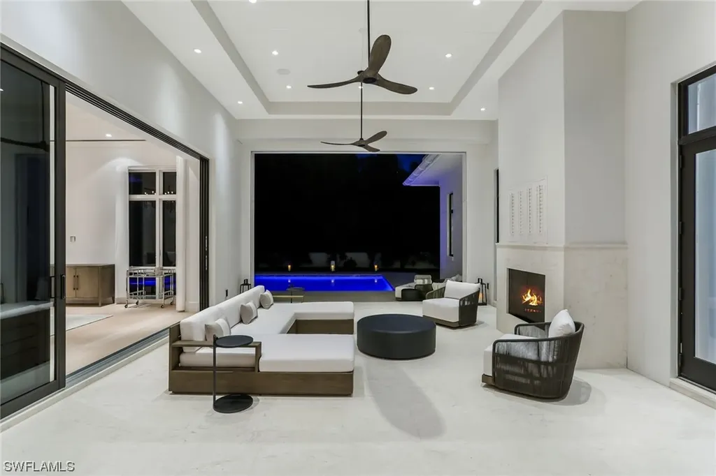 1140 Oleander Drive Naples FL 34102