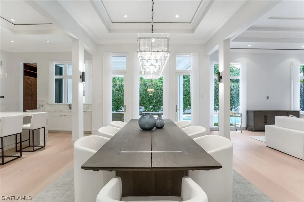 1140 Oleander Drive Naples FL 34102