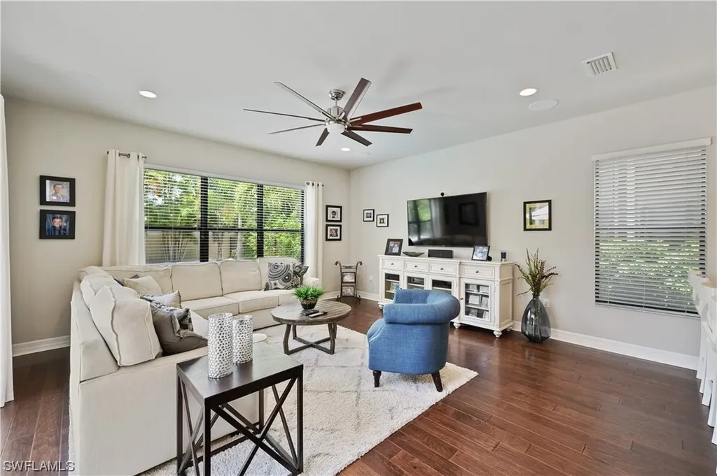 13856 Luna Drive Naples FL 34109
