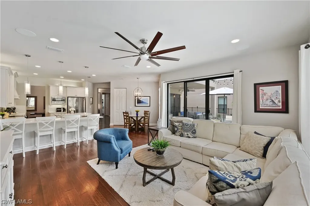 13856 Luna Drive Naples FL 34109