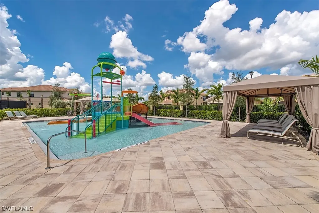 13856 Luna Drive Naples FL 34109