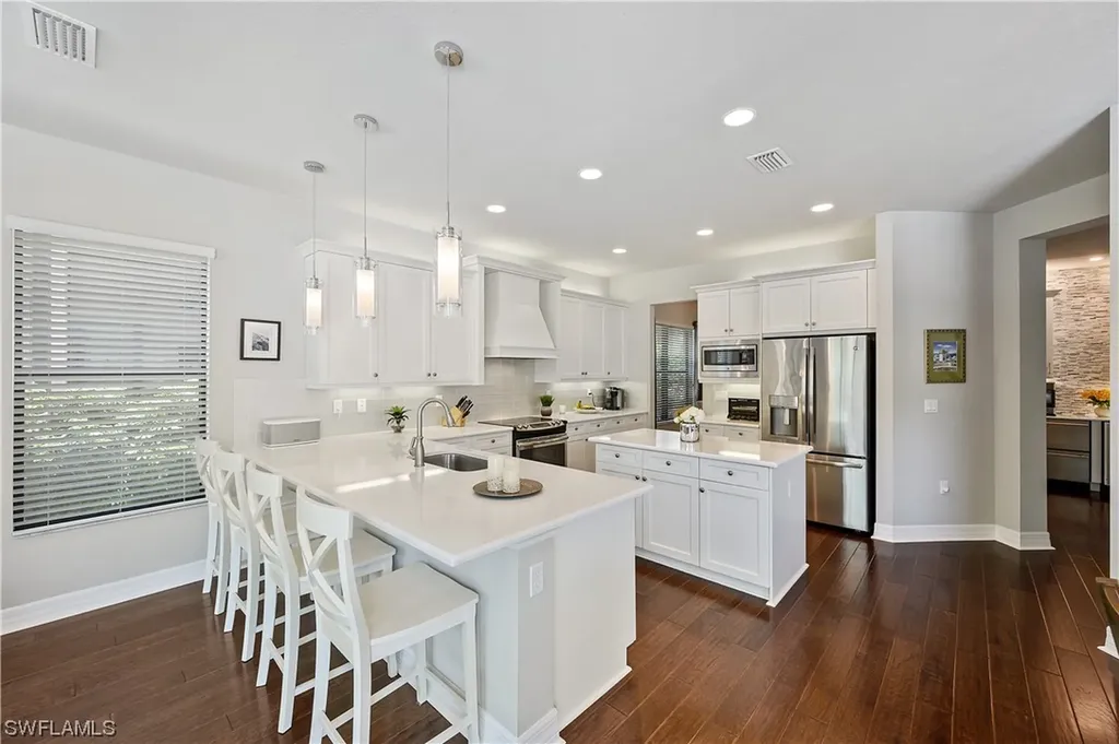 13856 Luna Drive Naples FL 34109