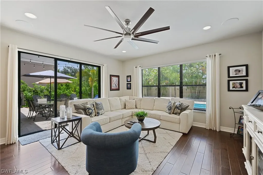 13856 Luna Drive Naples FL 34109