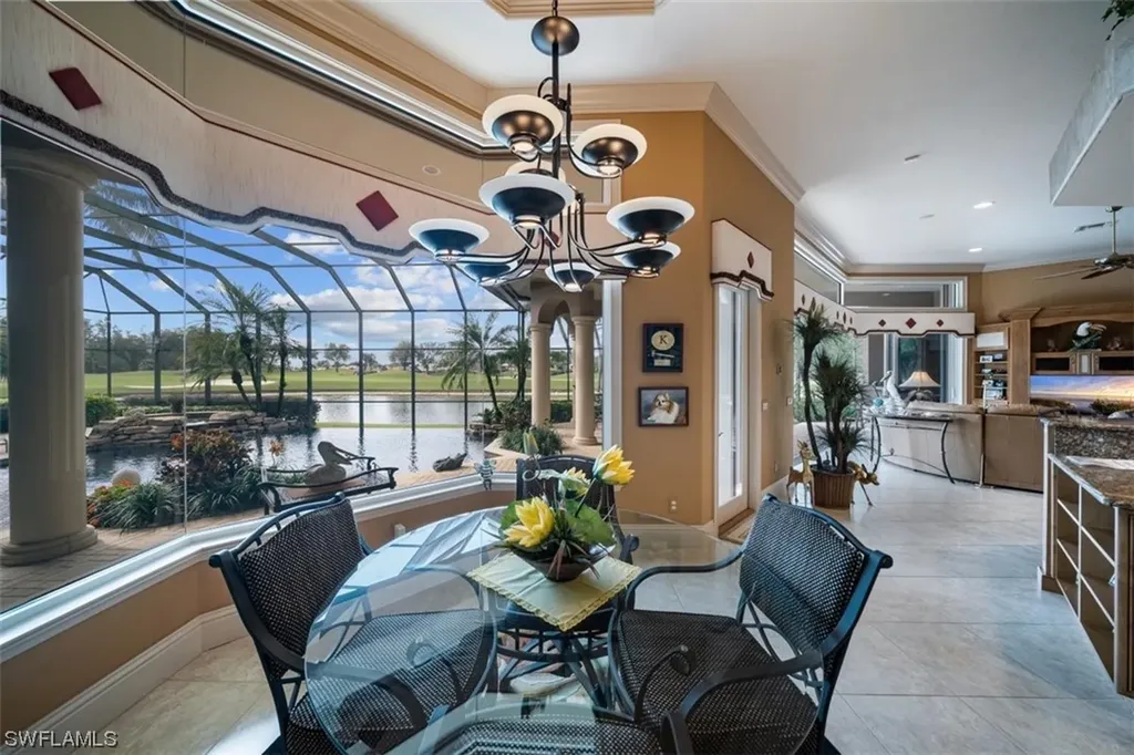 3043 Gardens Boulevard Naples FL 34105