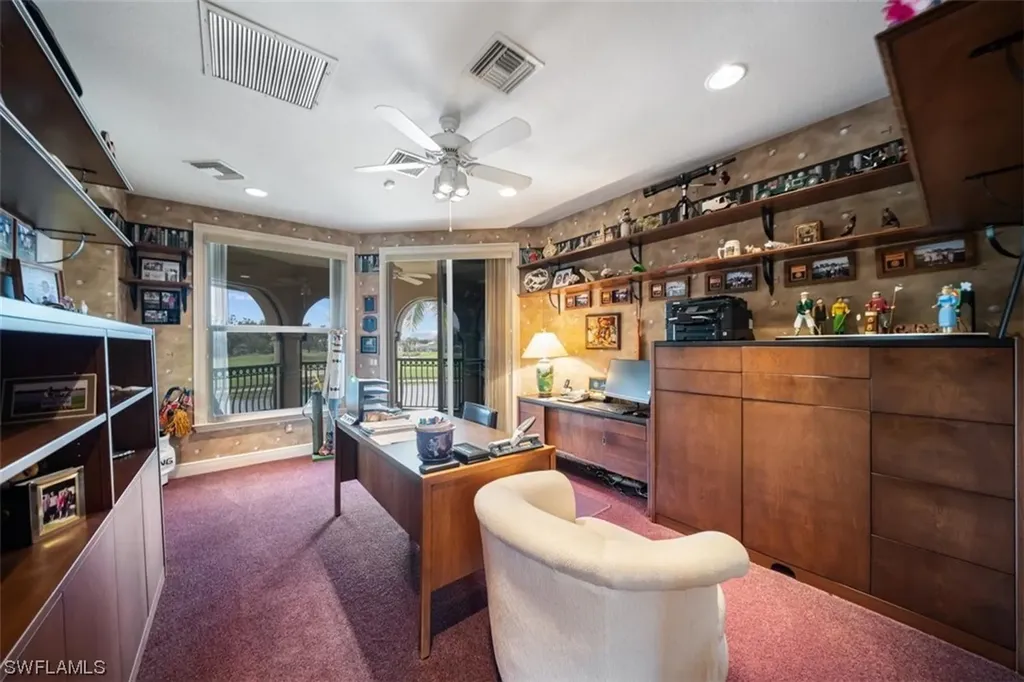 3043 Gardens Boulevard Naples FL 34105