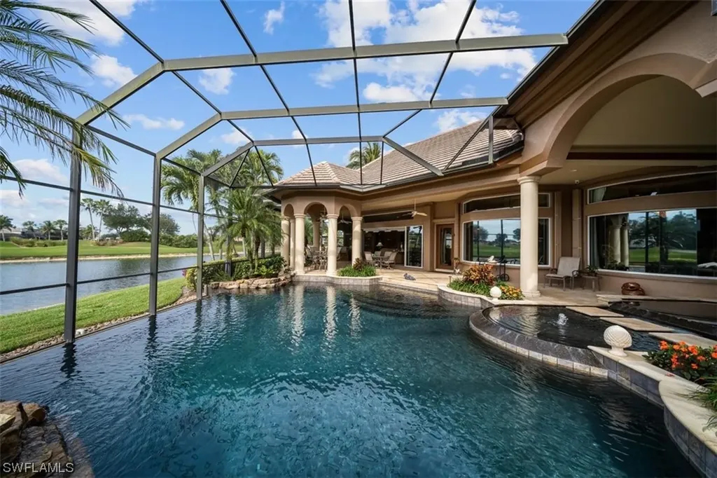 3043 Gardens Boulevard Naples FL 34105