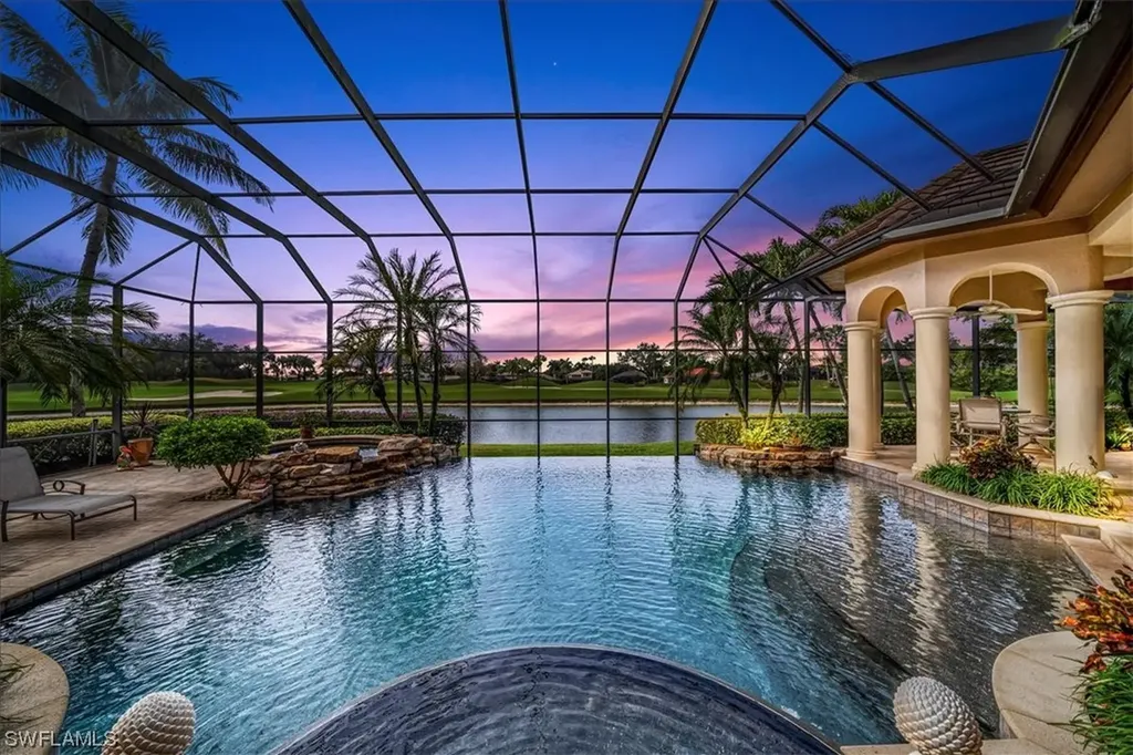 3043 Gardens Boulevard Naples FL 34105