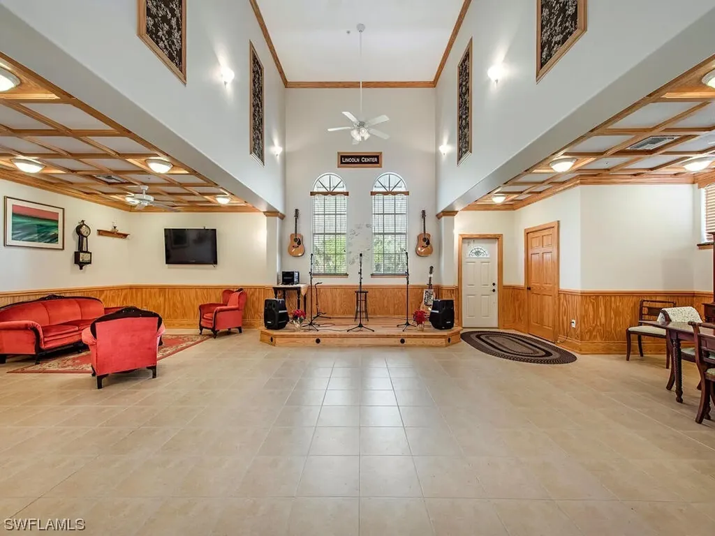 2061 Oakes Boulevard Naples FL 34119