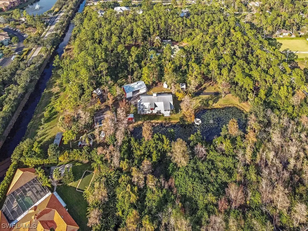 2061 Oakes Boulevard Naples FL 34119