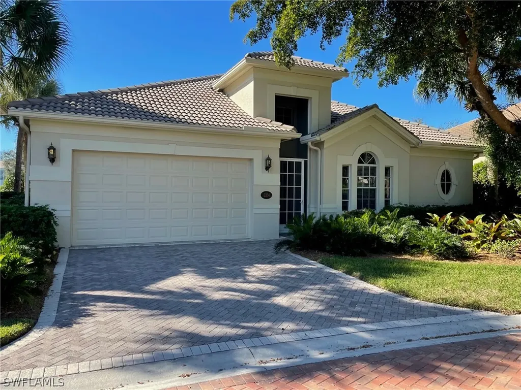 2256 Island Cove Circle Naples FL 34109-0341