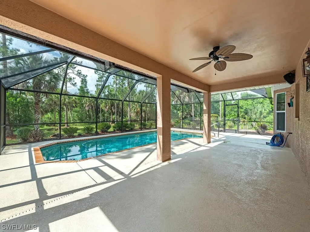 3210 6th Avenue NE Naples FL 34120