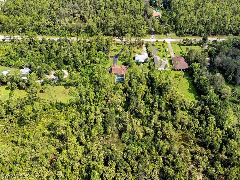 3210 6th Avenue NE Naples FL 34120