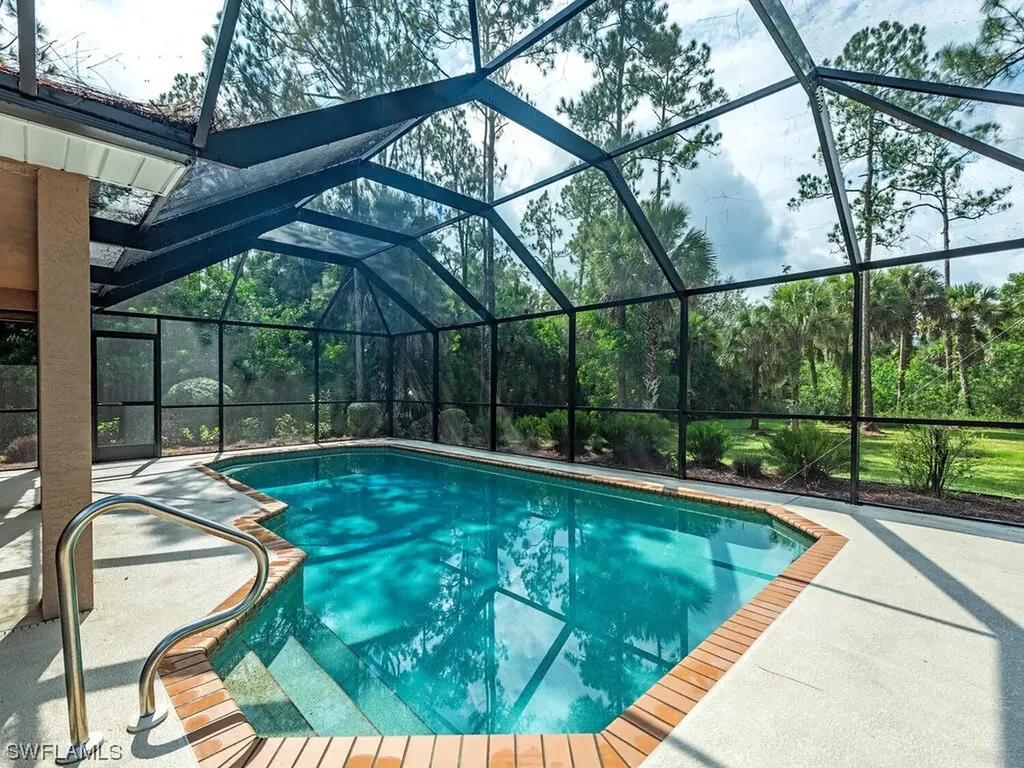 3210 6th Avenue NE Naples FL 34120