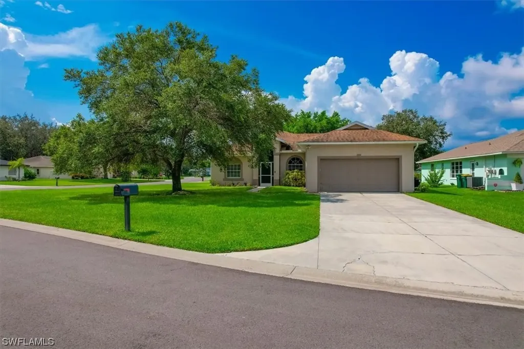 3271 Lemon Lane Naples FL 34120